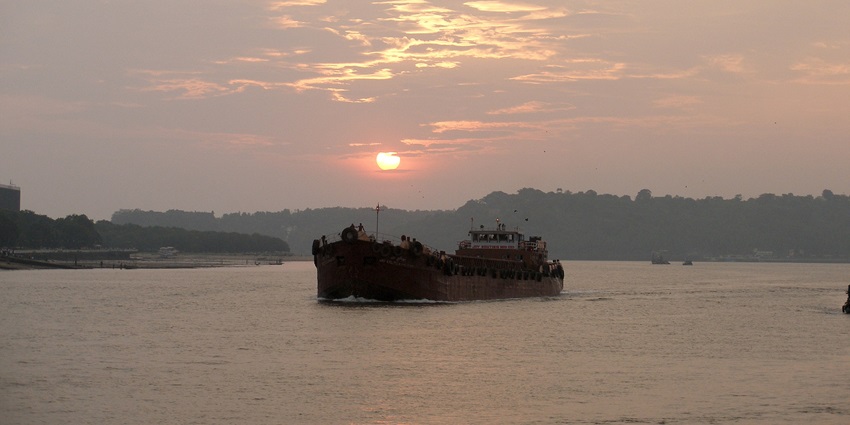Have amazing, fun and exciting celebrations on a cruise on the Mandovi River in Goa.