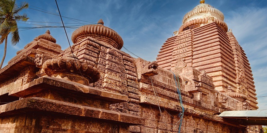 This temple is ideal for tourists to seek blessings and immerse into spiritual solace