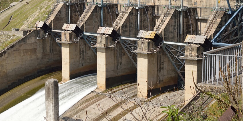 Pandoh Dam is one of the best places to visit in Mandi for all travellers to explore.