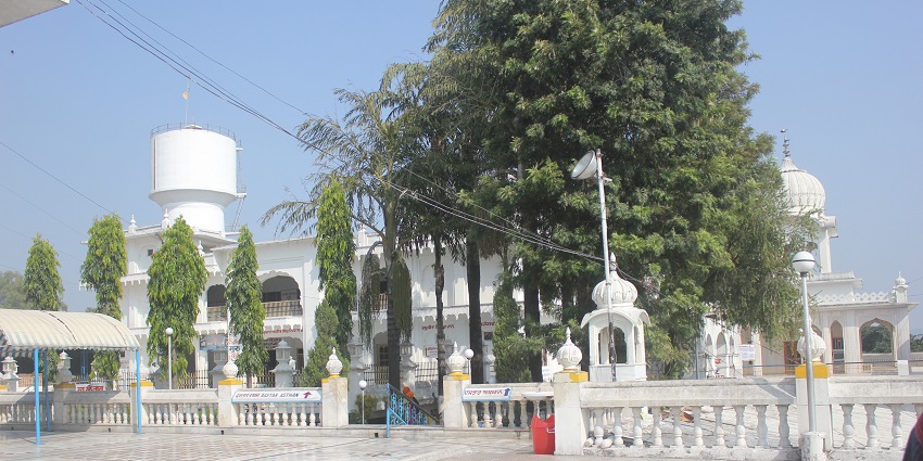 Paonta Sahib is one of the most serene and best attractions in Himachal for travellers.