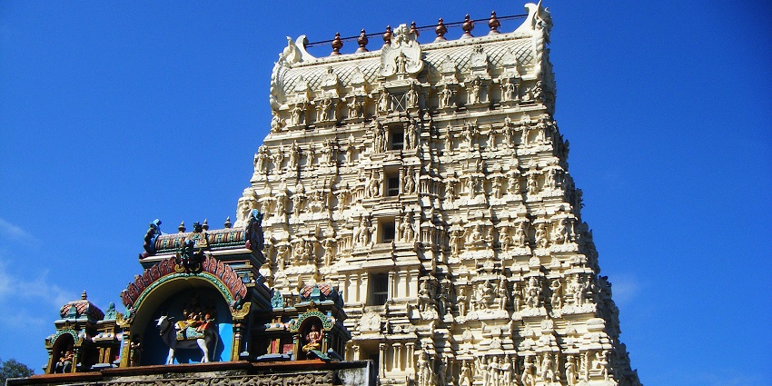 This temple is believed to hold a divine aura that cleanses all negativity and sins of pilgrims