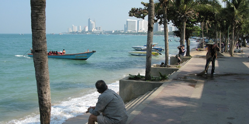 Image of a Pattaya Beach, where enjoying the boat ride and watching the clear waters.