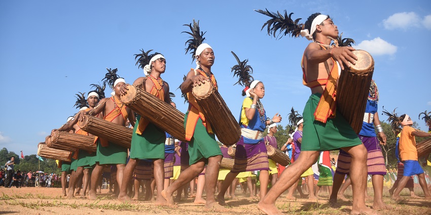 Pawl kut Festival is one of the other traditional Mizoram Music festivals in the state.
