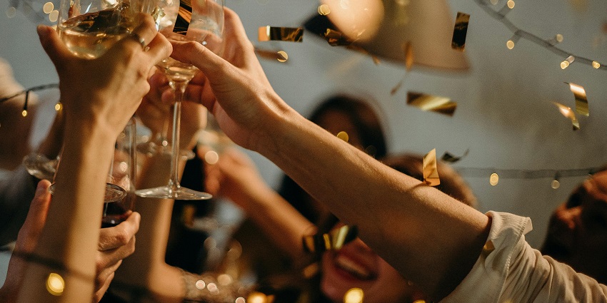 This perfectly balances tradition and modern luxuries, leaving guests enthralled by Kerala's unique magic.