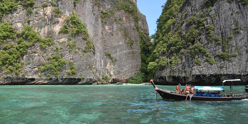 Scenic photo of the beautiful Phi Phi Island, one of the places to visit in Phuket with family