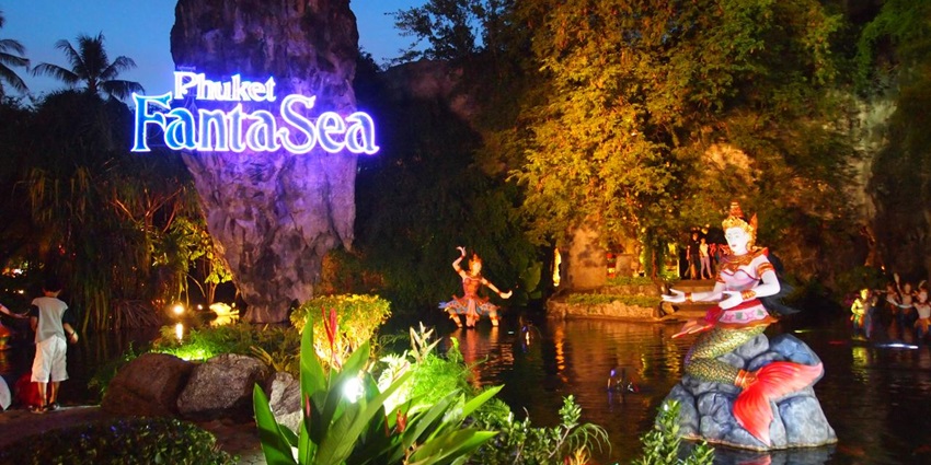 Phuket Fantasea is an ideal blend of natural beauty and artificial wonders for tourists to witness