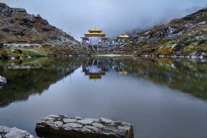 Sela pass is one of the most popular Arunachal pradesh picnic places amongst tourists