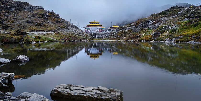 Sela pass is one of the most popular Arunachal pradesh picnic places amongst tourists