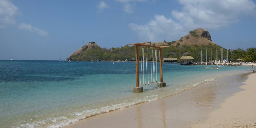 A view of Pigeon Island, one of the serene places to try snorkelling in Sri Lanka.