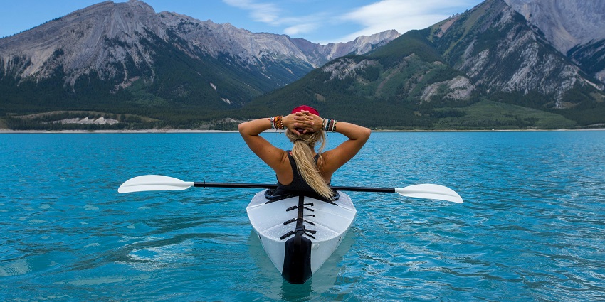 You may head to Hatta Kayak Dubai both during summer and winter season for a fun experience.