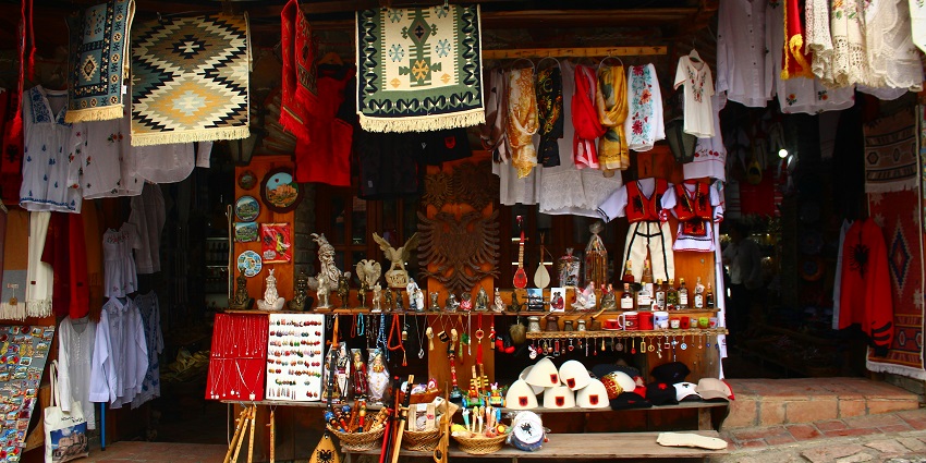 Visit the popular Police Bazaar and have a fun experience while shopping in Shillong.