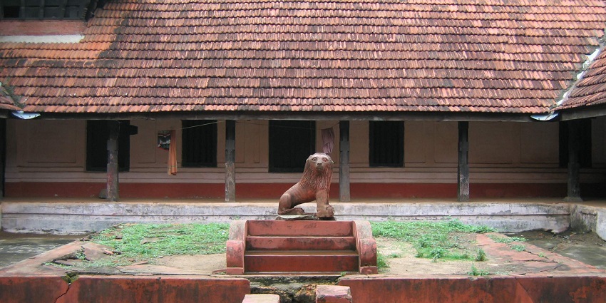 The inside view of Punnathur Kotta, a place to visit near Vadakkunnathan Temple.