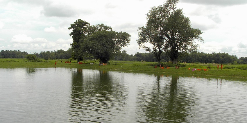 Taking a dip in this holy pond of the sacred attraction is a must during the excursion.