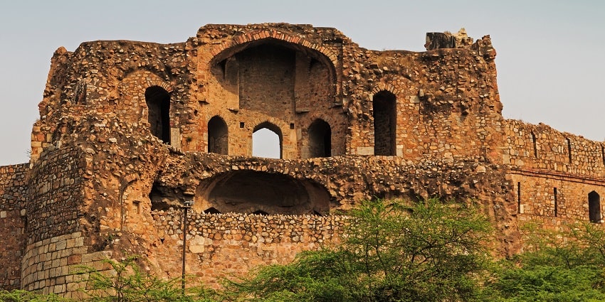 One of the best places to visit near Humayun Tomb, Purana Qila has an iconic structure.