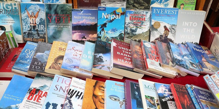 Pustak Path is one of the most prominent bookstore markets located near Kutchery Road.