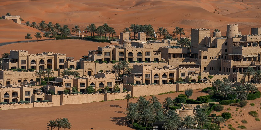 You can enjoy luxurious and adventurous experiences during your stay in this resort.