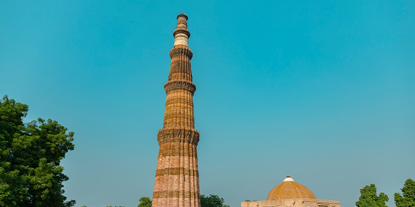 Qutub Minar is one of the most amazing places for every traveller to visit and explore.