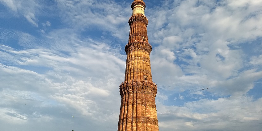 Qutub Minar is a UNESCO world heritage site in Delhi with Islamic style
