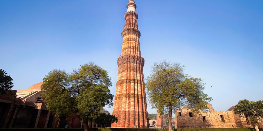 Qutub Minar is one of the places to visit in Delhi on Monday with a brick minaret