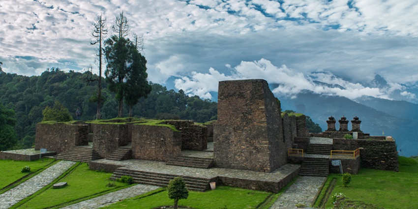 Rabdentse Ruins is one of the most historical places to visit around Tashiding Monastery.