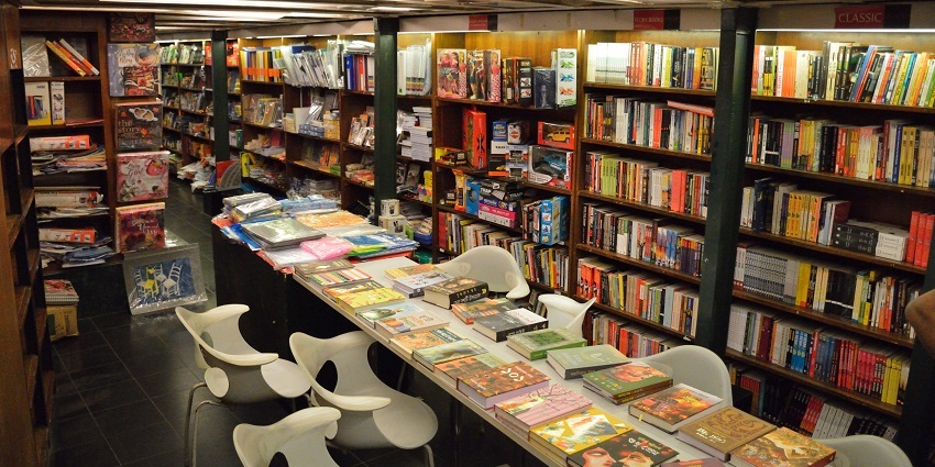 Rachna Bookstore is one of the best places for shopping in Gangtok for book enthusiasts.
