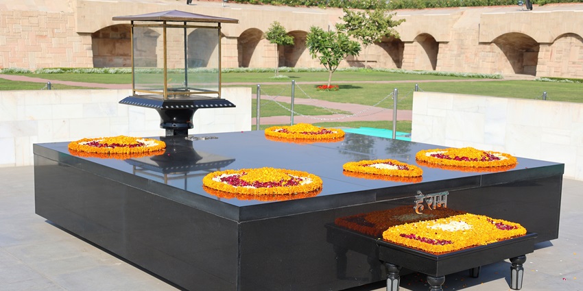 Raj Ghat is one of the most historical places to visit in Delhi in winters for tourists.