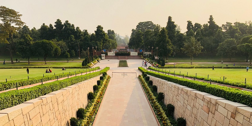 Raj Ghat is one of the most loved tourist destinations in Delhi for every traveller.