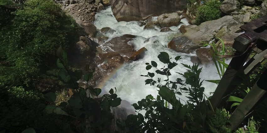 Water cascading from a quiet hot spring