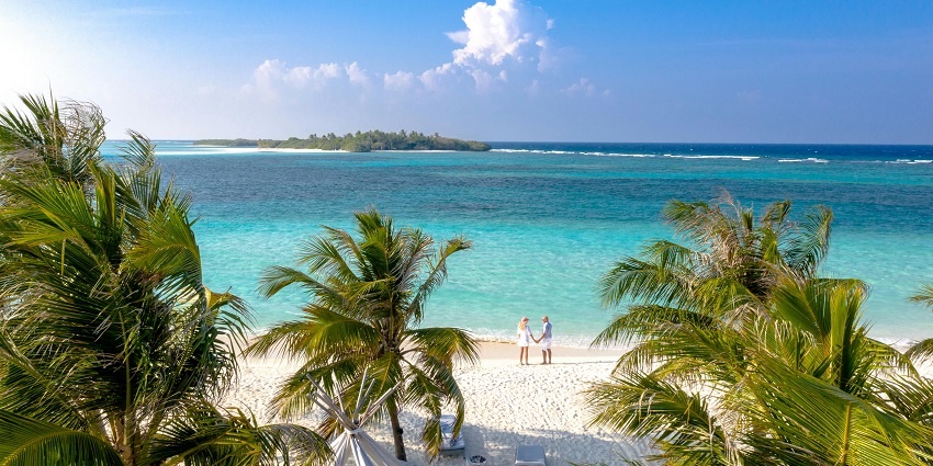 Rangali Islands are pristine islands in the Maldives offering a perfect island getaway.