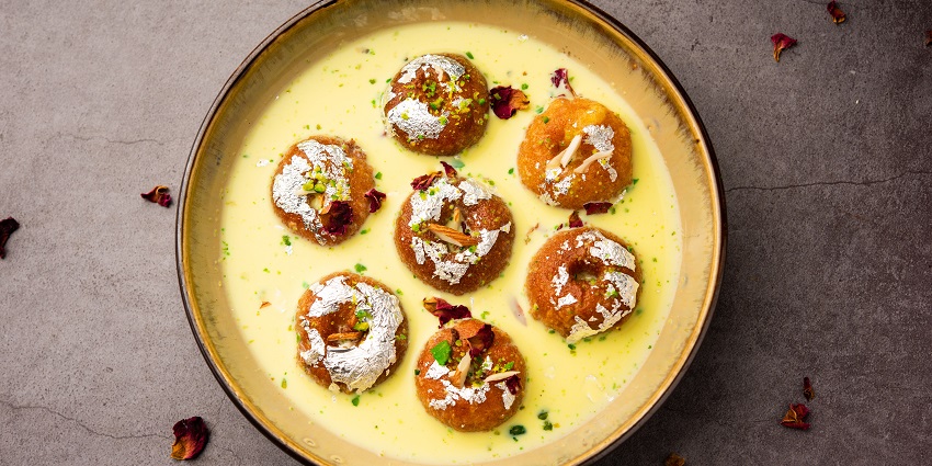 This dish is ideal for tourists who love desserts and wish to have an traditional flavour of it