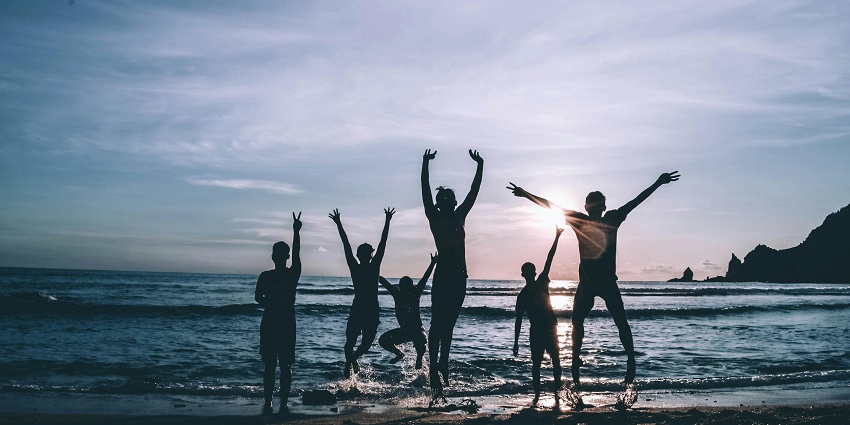 Celebrate family New Year party in Daman at Rasal Beach Resort for a magical experience.
