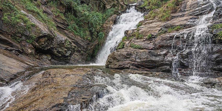 Explore the majestic Ravana Falls in the national park which is located in Sri Lanka.