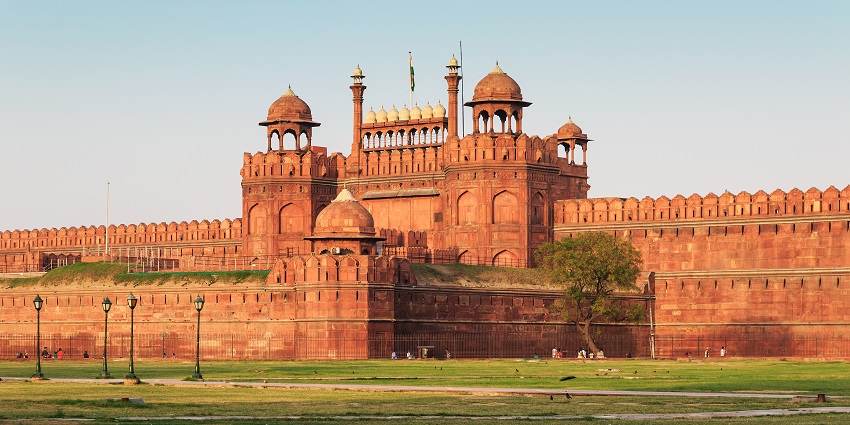 Red Fort, a historical monument, is one of the best places to visit near Karol Bagh.