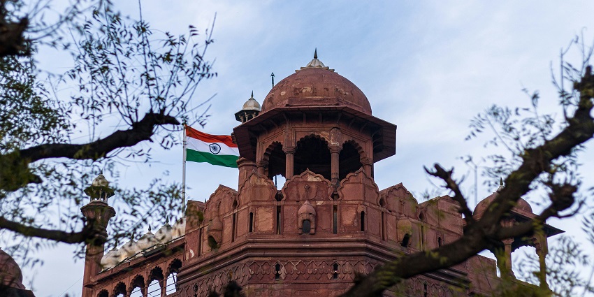 Red Fort is one of the most amazing places to visit and explore for every traveller.