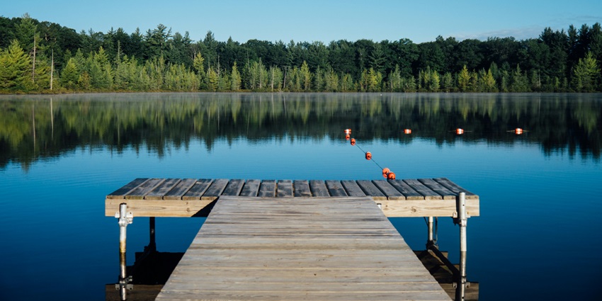 Mahakali Lake is one of the famous lakes near Naldehra and is ideal for nature lovers.