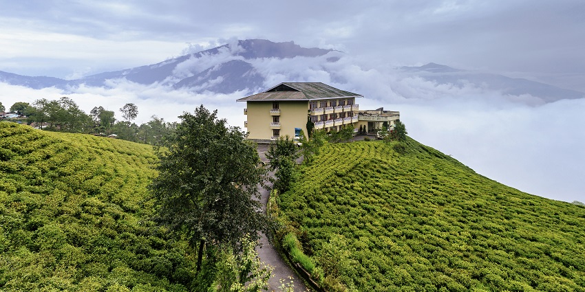 Lodges and resorts near the Ralang Monastery offer all facilities to make your stay relaxing