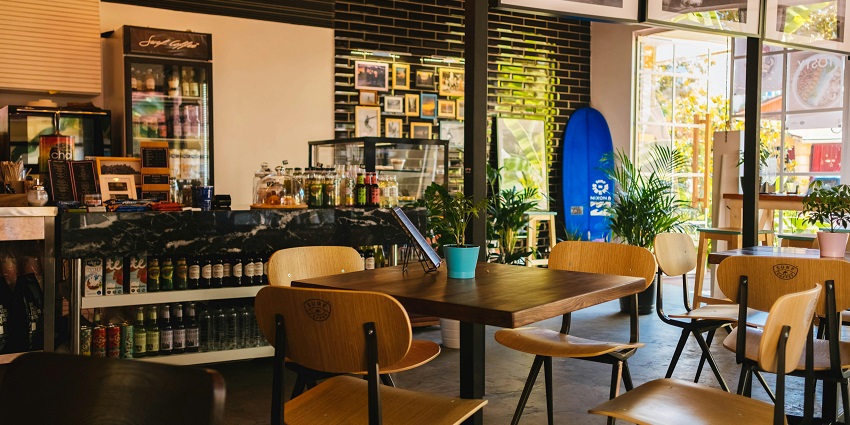 Beautiful snaps from the inside of a restaurant around the beautiful wildlife sanctuary