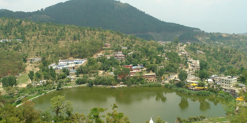 A view of Rewalsar Lake, one of the serene places to explore near Bandli Wildlife Sanctuary.