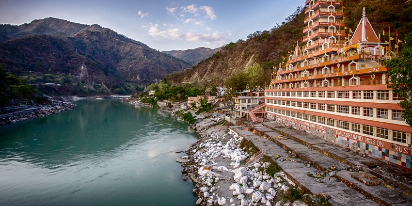 This city offers the perfect balance of beauty and culture with its picturesque landscapes and ashrams