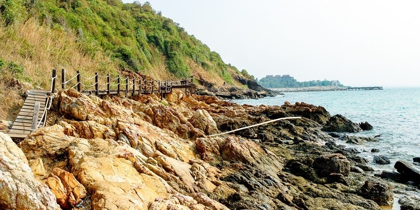 Laem Thien is one of the most adventurous Koh Tao scuba diving destinations for divers