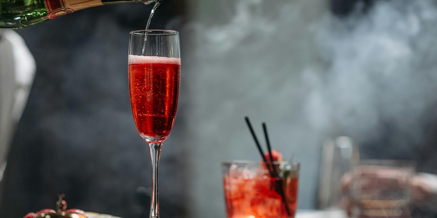 Saigon Saigon Rooftop Bar is one of the most amazing rooftop bars for travellers.