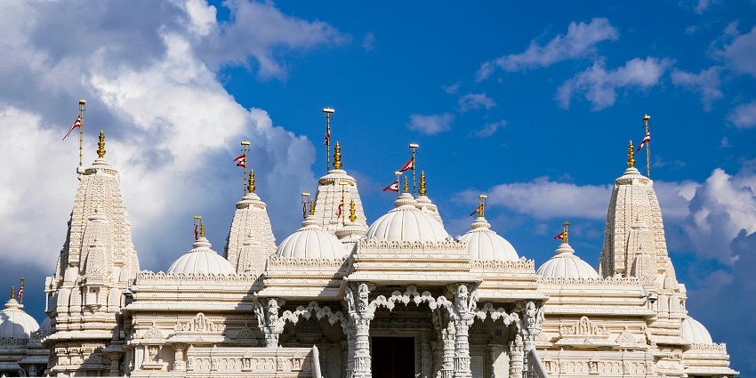 A scenic view of Sakshi Bhavanarayana Swamy Temple, one of the best temples in Guntur.