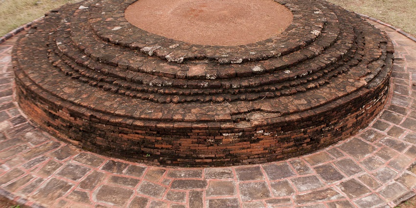 The historic Salihundam Buddhist ruins in Arasavalli is a site to behold near this temple