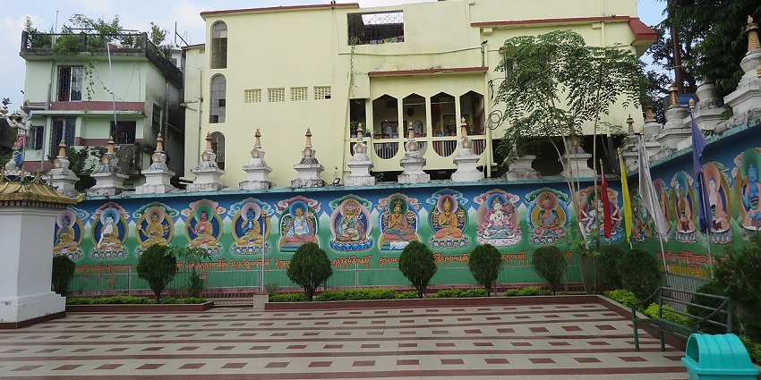 A mesmerising view of the Salugara Monastery in West Bengal under clear blue skies.