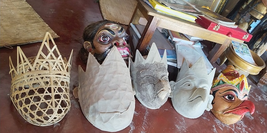 Scenic photograph of the bamboo masks of Samaguri Satra–Places to visit in Majuli