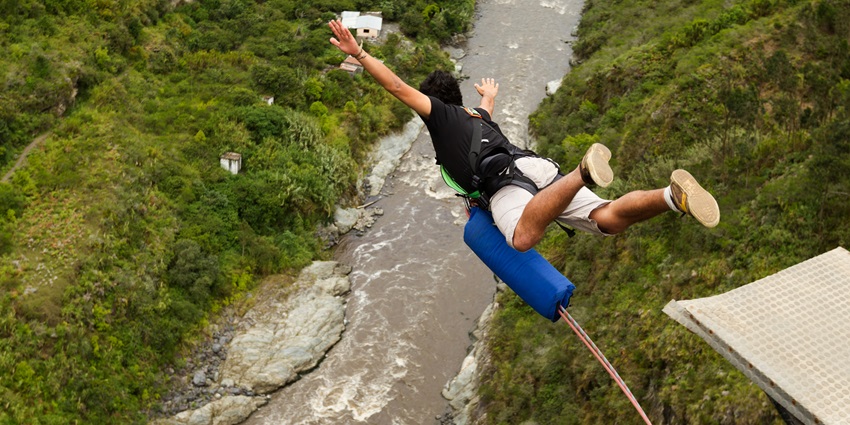 Indulge in bungee jumping in Thailand at Samui Bungy Jump located in Surat Thani.
