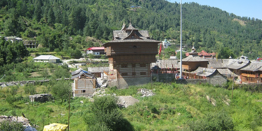 A stunning view of the Bhimakali Temple in Sarahan - one of the best hill Stations Near Shimla.