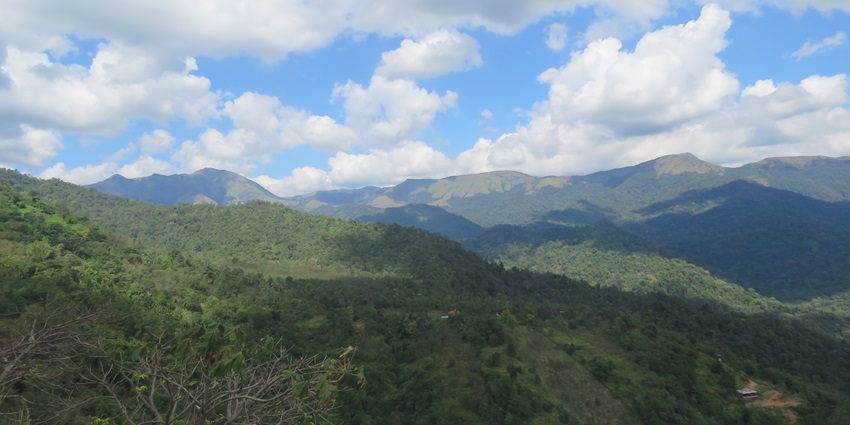 Views of Kanhirakkolly and surroundings from Sasippara, a tourist attraction near Ezharakund Waterfalls.