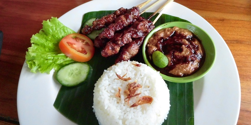 A delicious dish from the Balinese cuisine served with rice