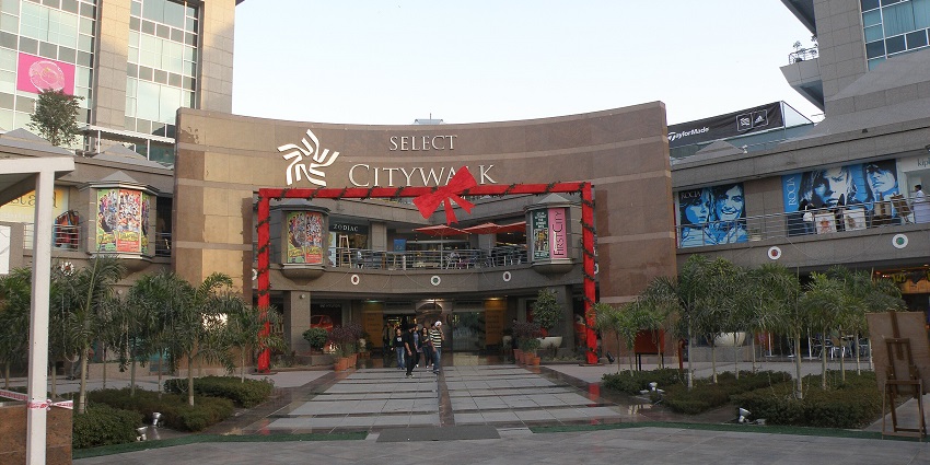 A view of the famous Select Citywalk, one of the top places to visit on birthday in Delhi.